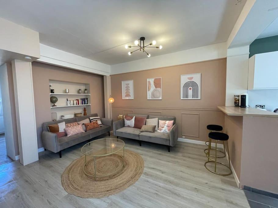 Appartement Spacieux A Deux Pas Du Centre Reims Bagian luar foto