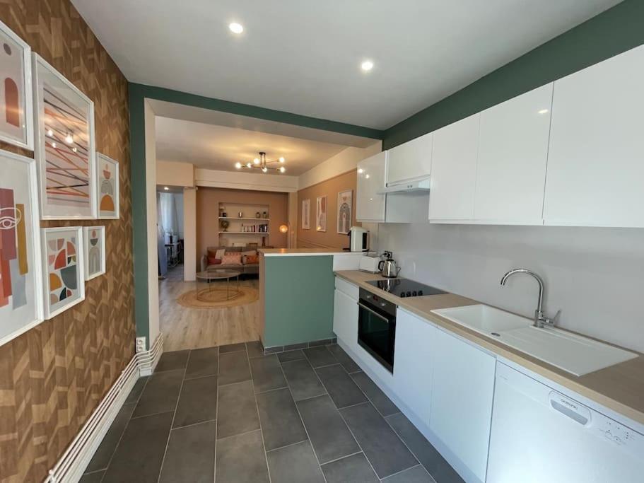 Appartement Spacieux A Deux Pas Du Centre Reims Bagian luar foto