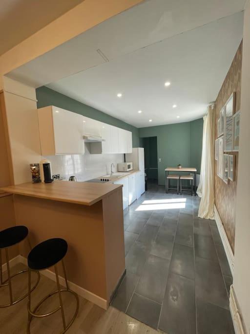 Appartement Spacieux A Deux Pas Du Centre Reims Bagian luar foto